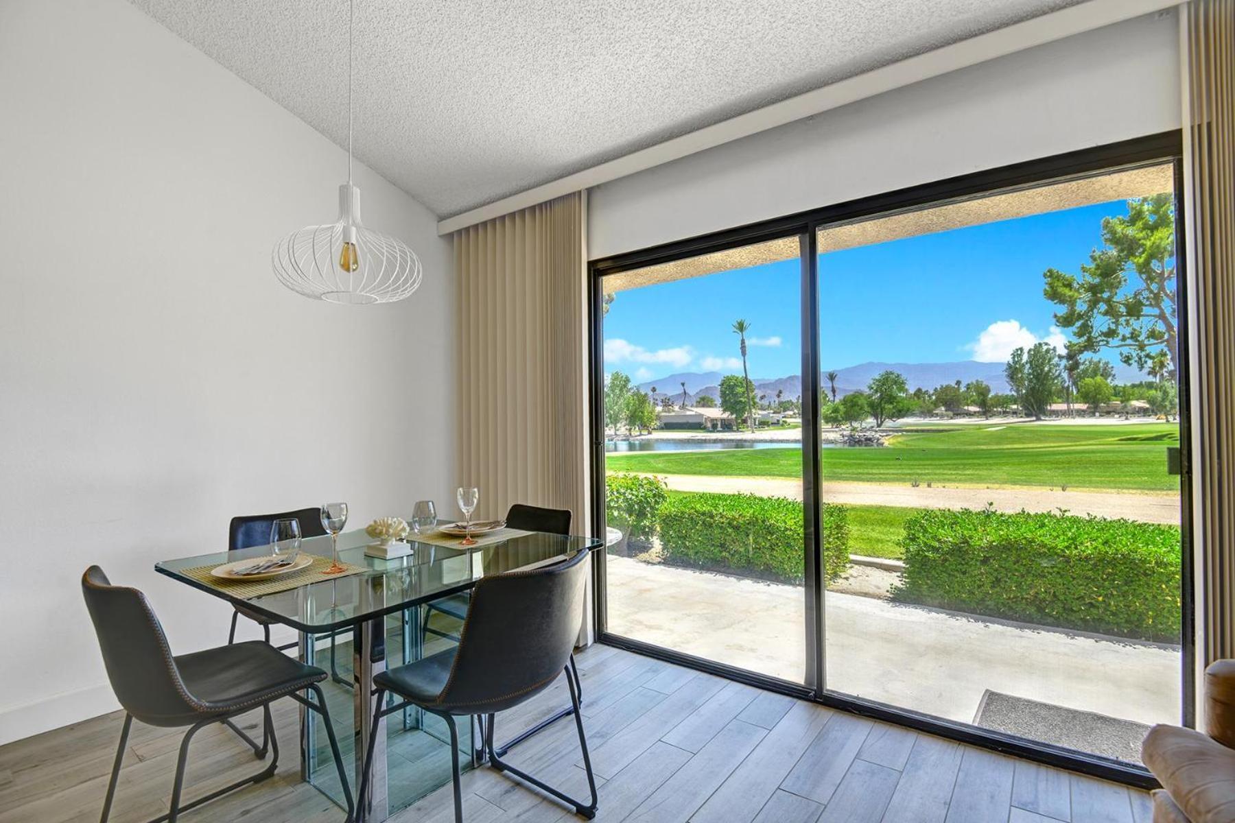 Ps712 - Fairway Palm Desert