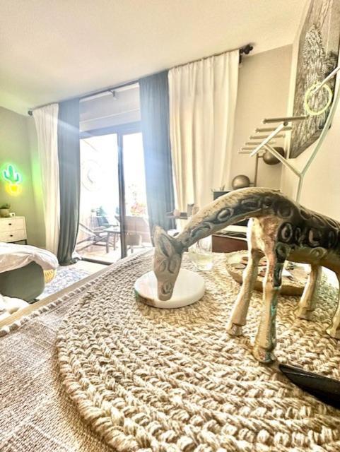Spacious 2 Bedroom 2 Ba On Golf Course