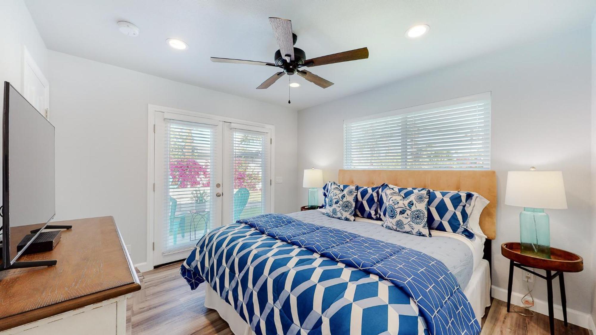 Mini Is Yours Fun In The Sun With Massive Back Yard A Please Surprise Upon Arrival At Your Mini Palm Desert