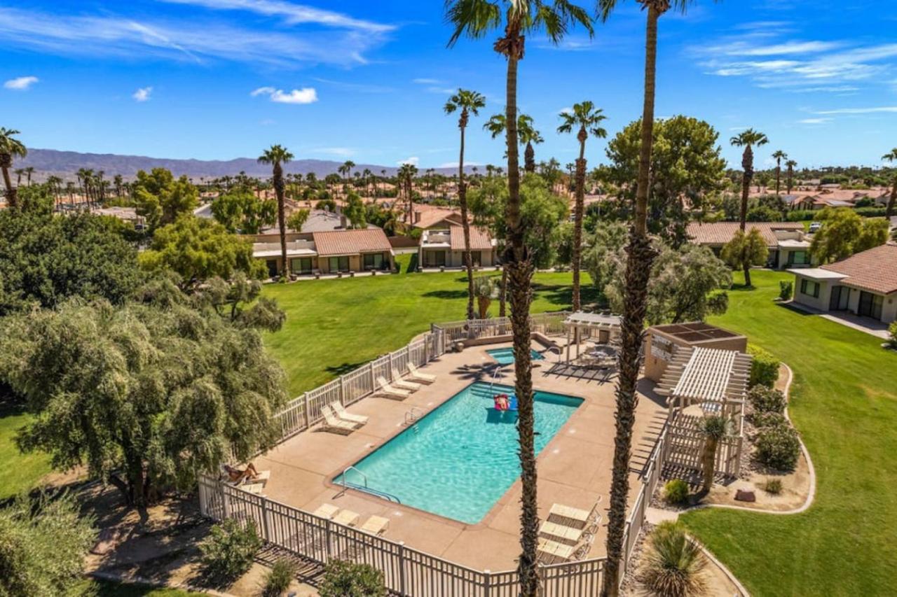 Apartment Casa Amiga - Gated Community , Pool , Golf Palm Desert