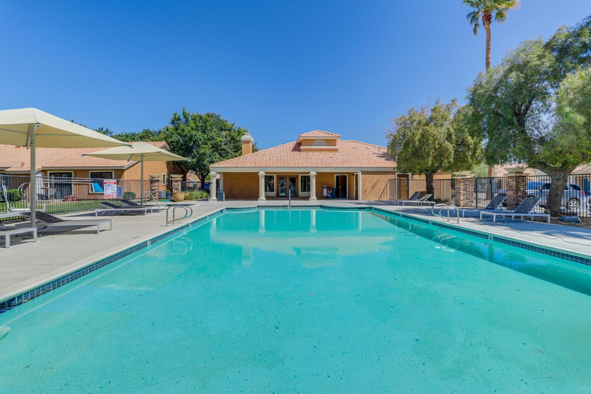 Apartment With Community Pool Near Golf! Palm Desert
