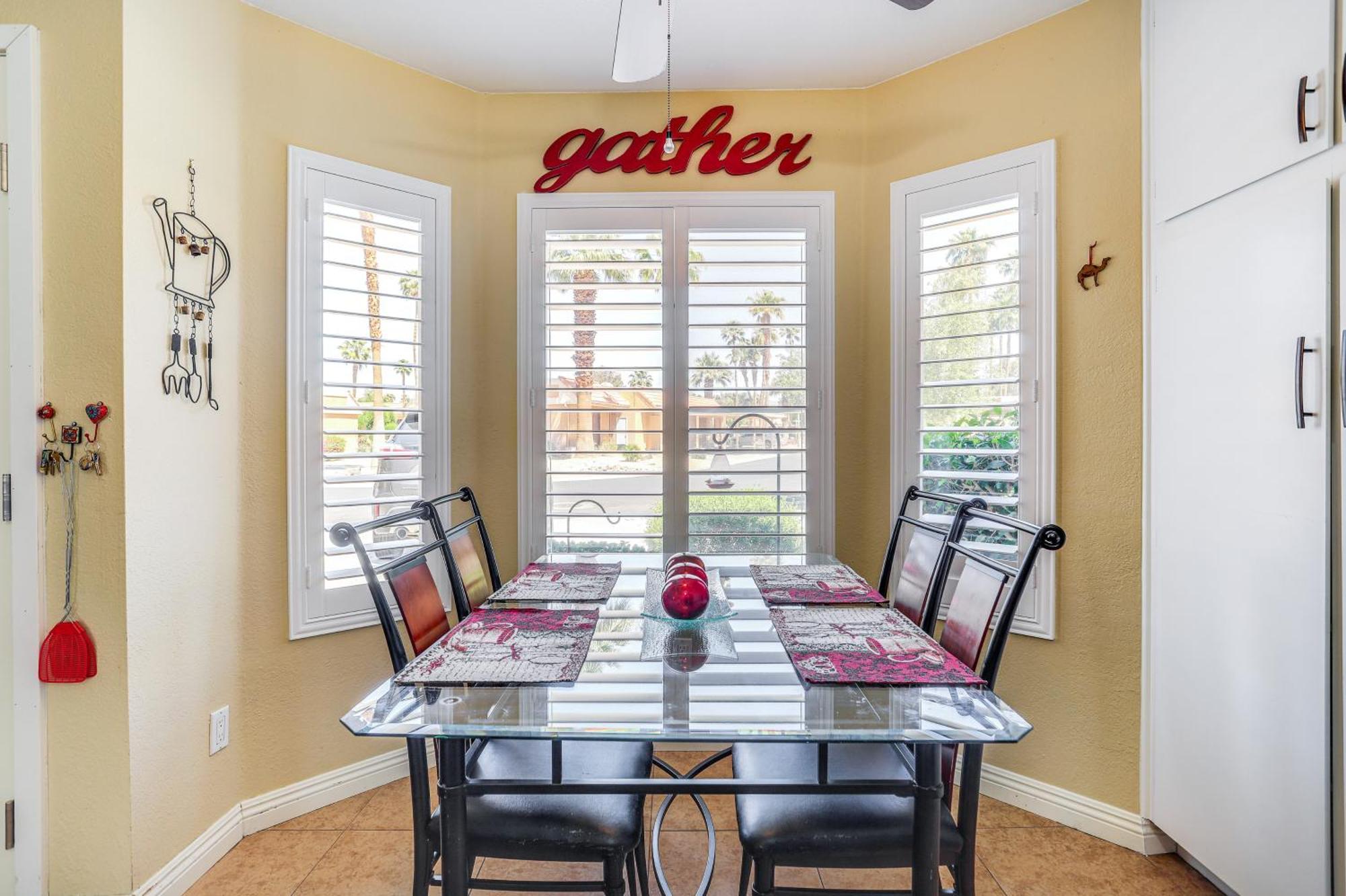 Apartment With Community Pool Near Golf!