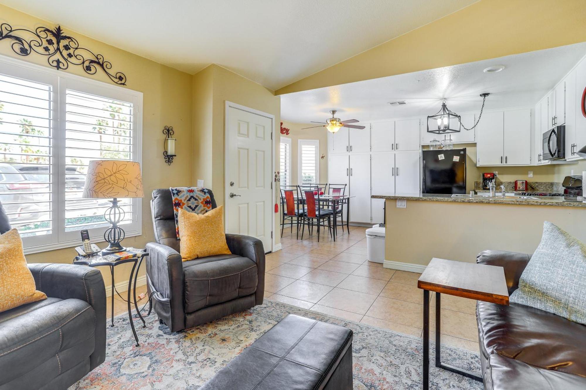 With Community Pool Near Golf! Palm Desert
