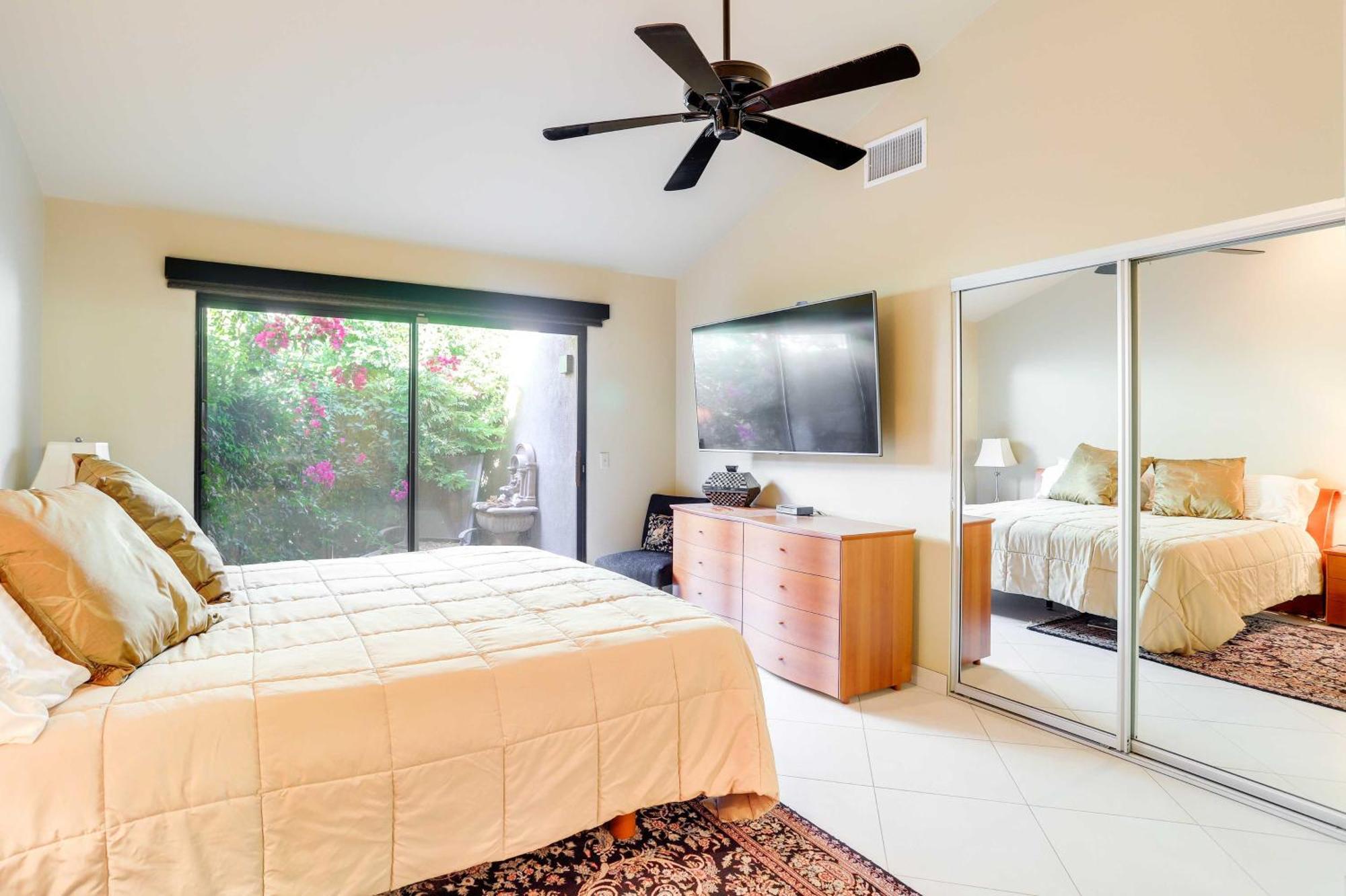 Apartment Sunny Escape With Amenities!