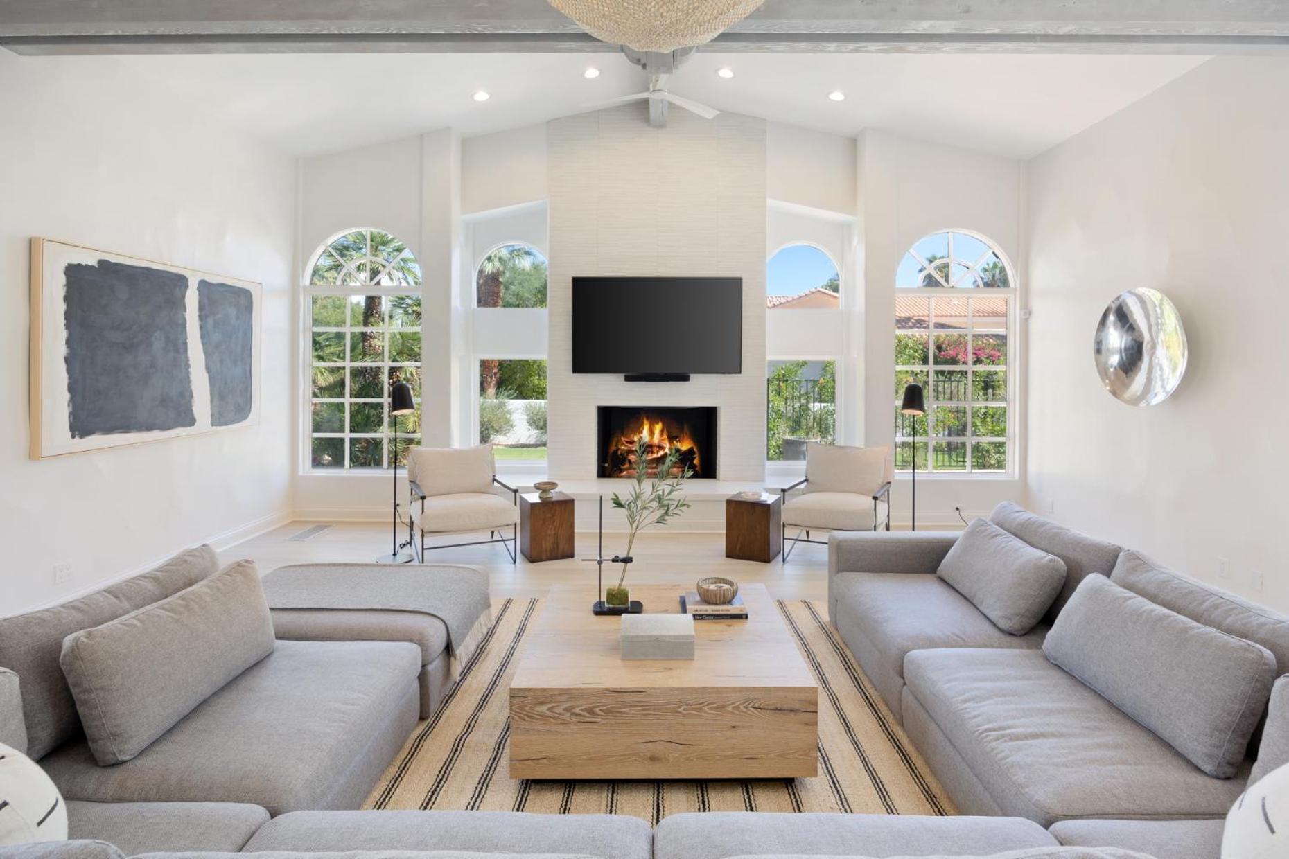 Jaguar Estate - Private Lush Estate With 2 Incredible Pools And Spas, Pickleball And Style Yard