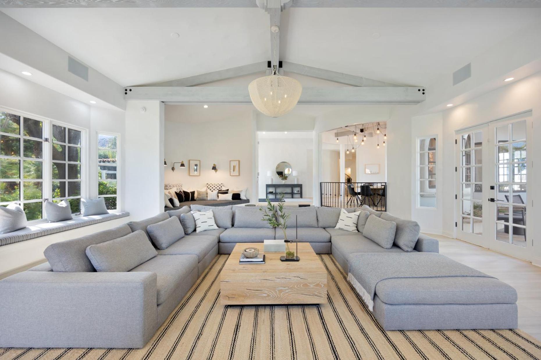 Jaguar Estate - Private Lush Estate With 2 Incredible Pools And Spas, Pickleball And Style Yard Holiday home *