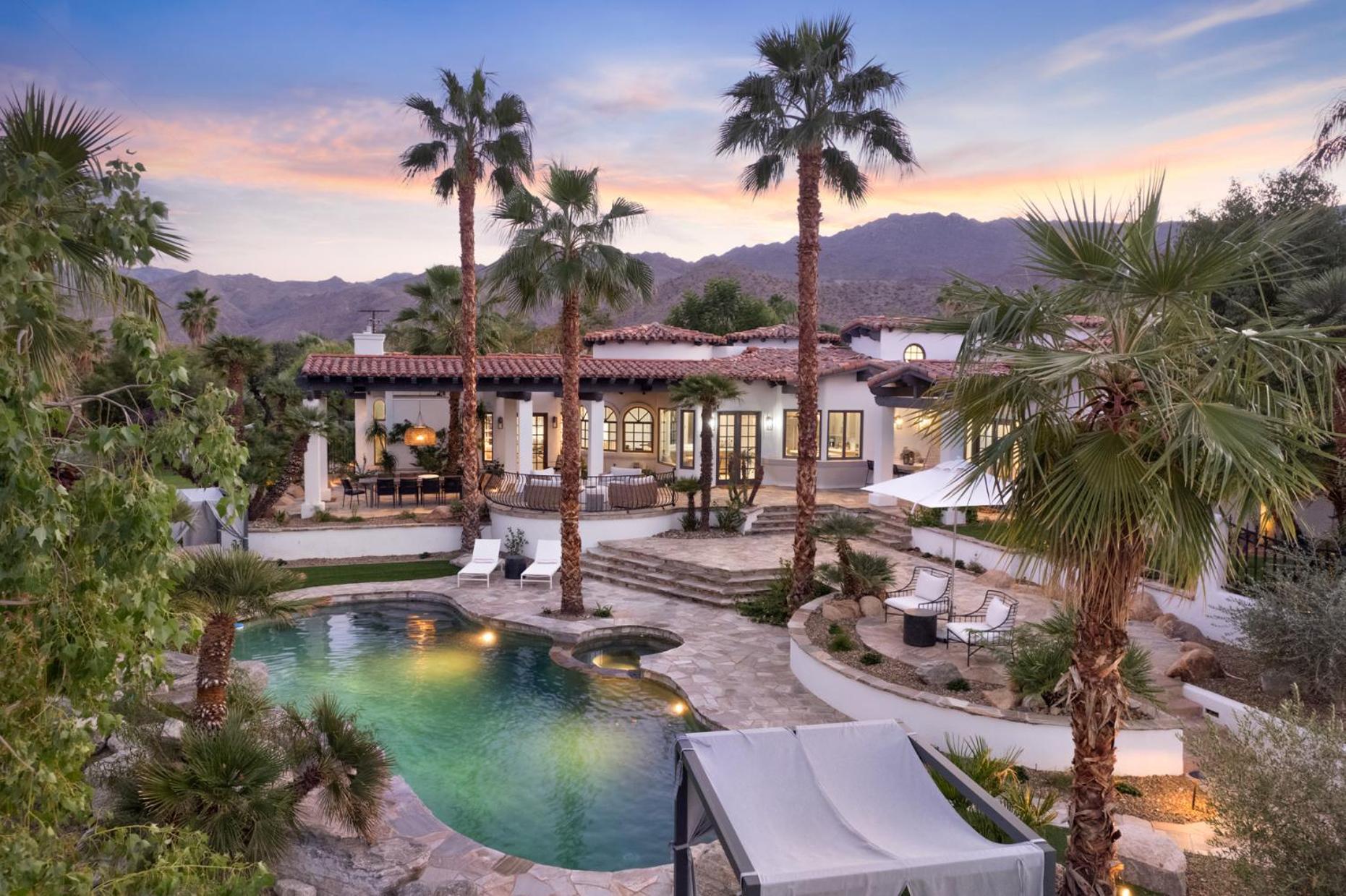 Holiday home Jaguar Estate - Private Lush Estate With 2 Incredible Pools And Spas, Pickleball And Style Yard Palm Desert
