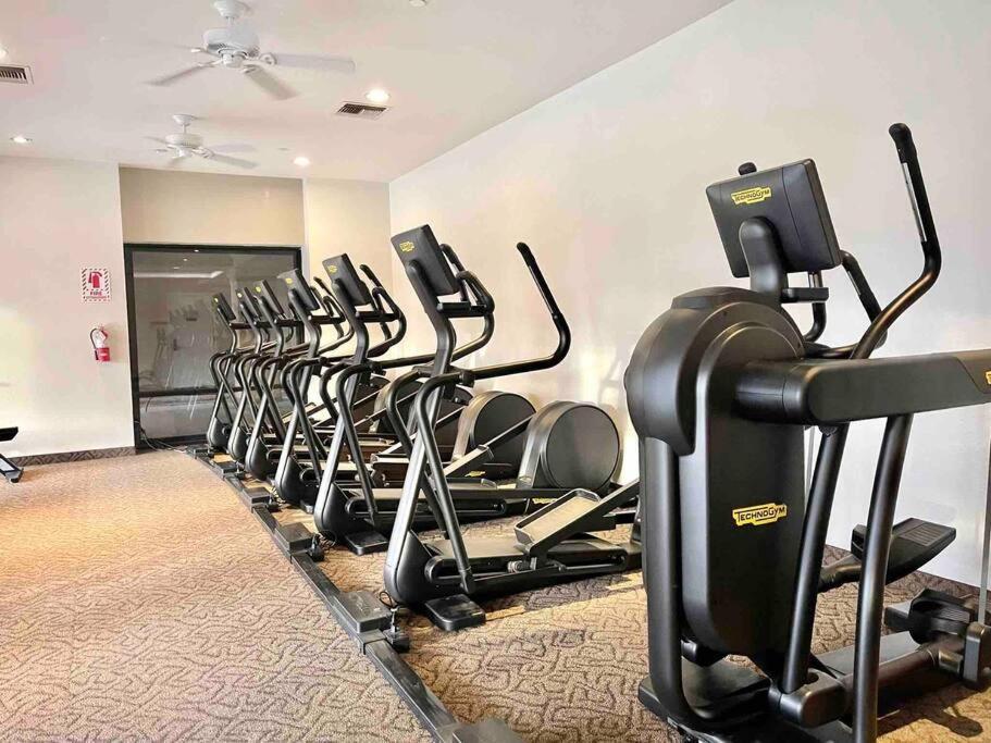 Desert Falls Getaway, Pets Ok, Heated Pool And Spa,golf Apartment