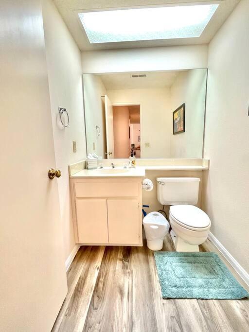 Desert Falls Getaway, Pets Ok, Heated Pool And Spa,golf Apartment Palm Desert