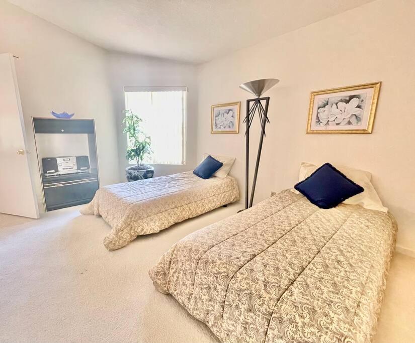 Desert Falls Getaway, Pets Ok, Heated Pool And Spa,golf