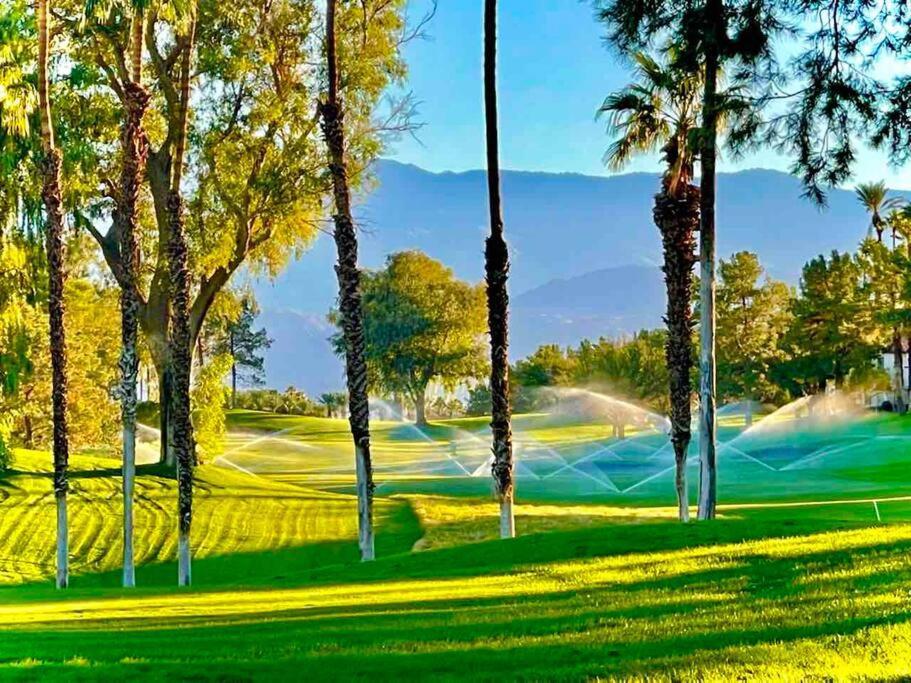 Desert Falls Getaway, Pets Ok, Heated Pool And Spa,golf