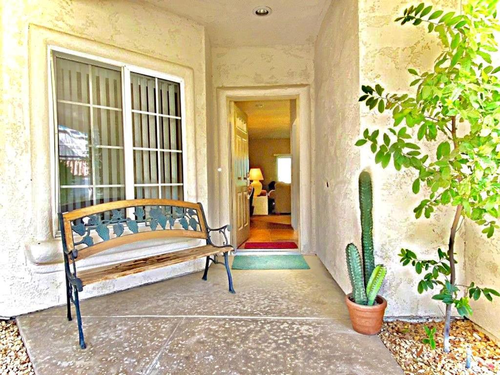Desert Falls Golf, 1st Floor, Pool/gym/golf View Apartment Palm Desert