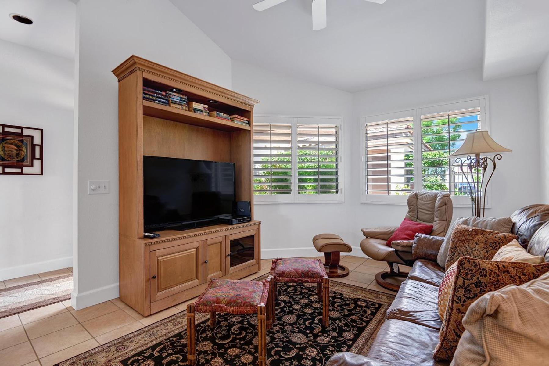 Vy559 - Violet Circle Holiday home *