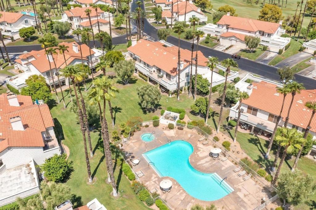 Desert Falls Cc Luxurious Desert - 3 Bedroom *