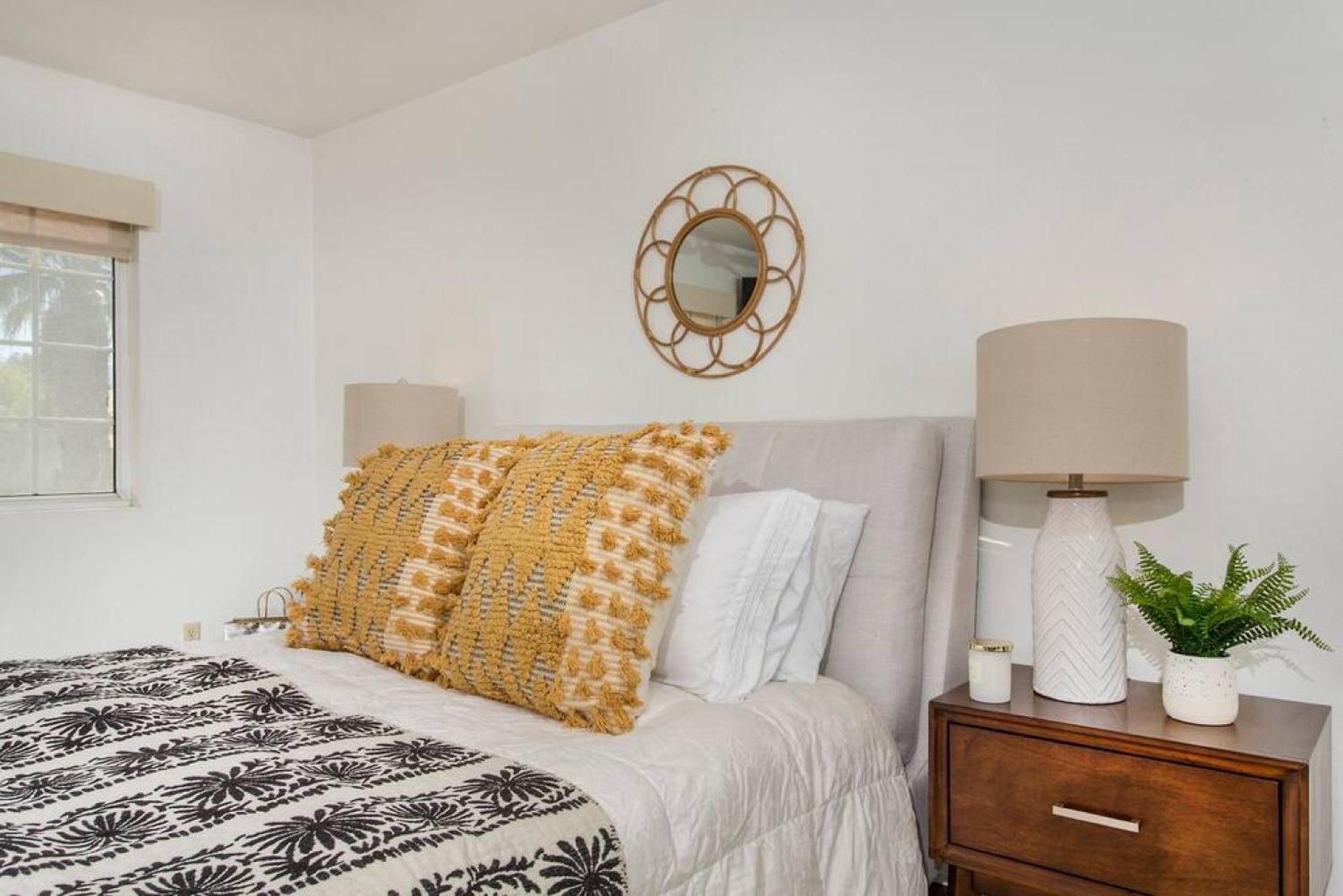 Beautiful Oasis 2bd 2ba Getaway Palm Desert
