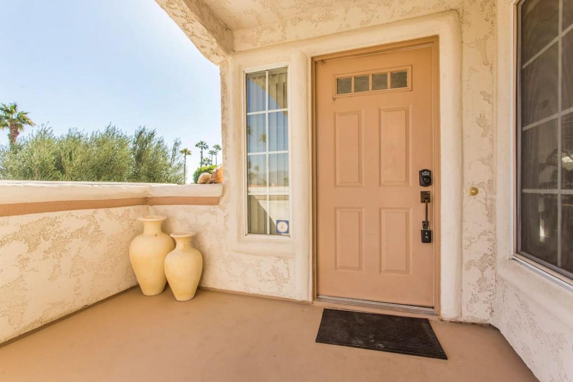 Beautiful Oasis 2bd 2ba Getaway
