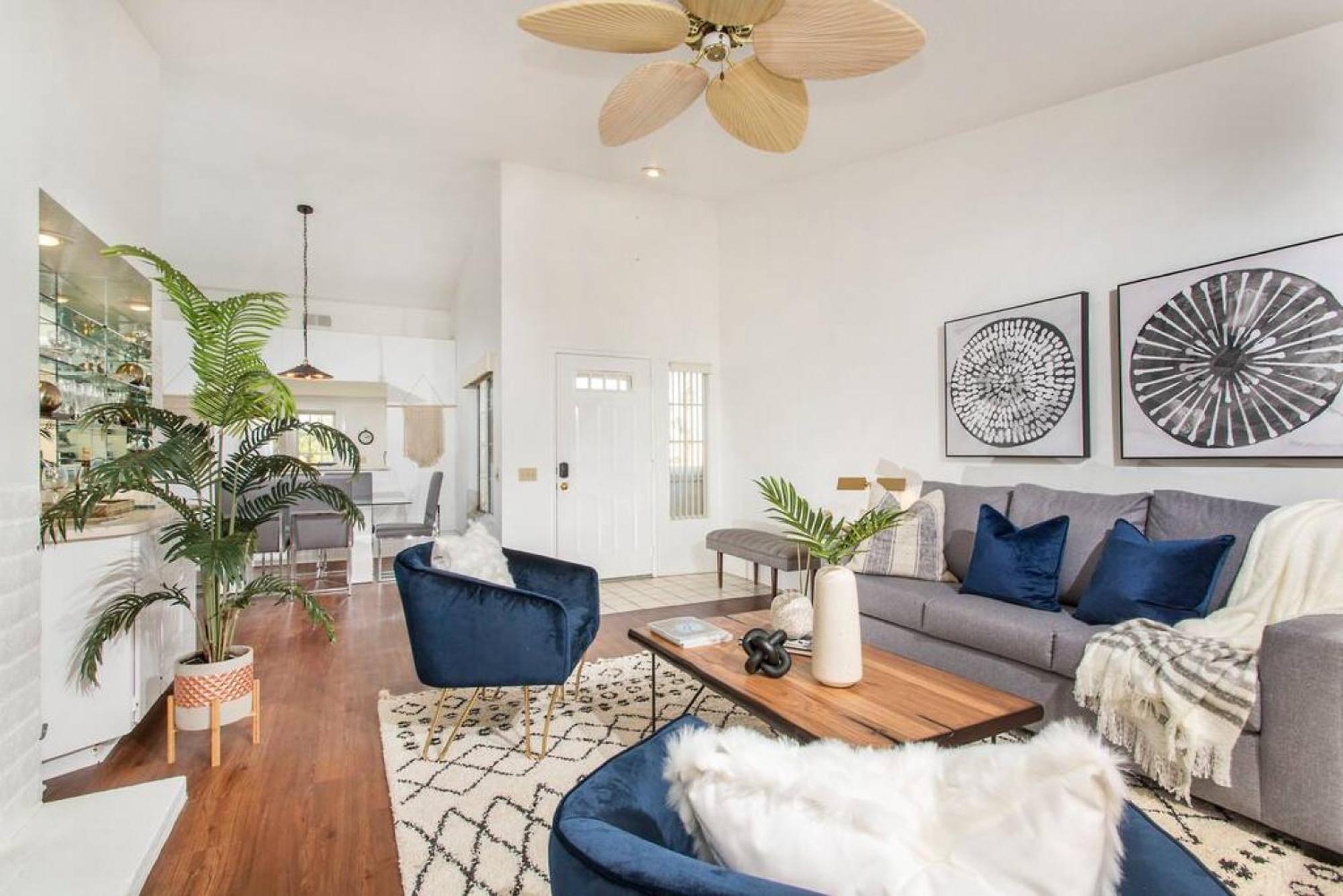 Beautiful Oasis 2bd 2ba Getaway Holiday home *