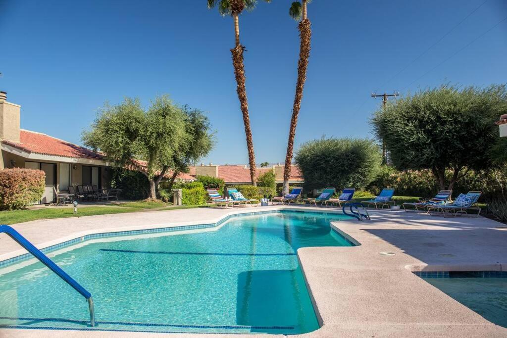 Charming Oasis - An Ideal Getaway Apartment
