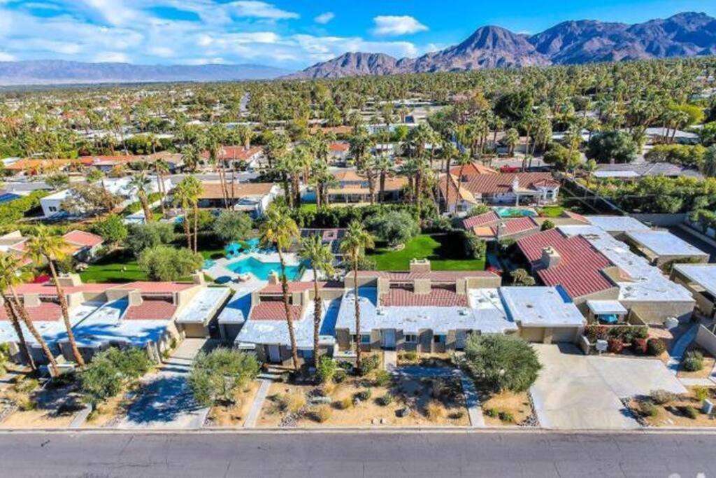 Charming Oasis - An Ideal Getaway Apartment Palm Desert