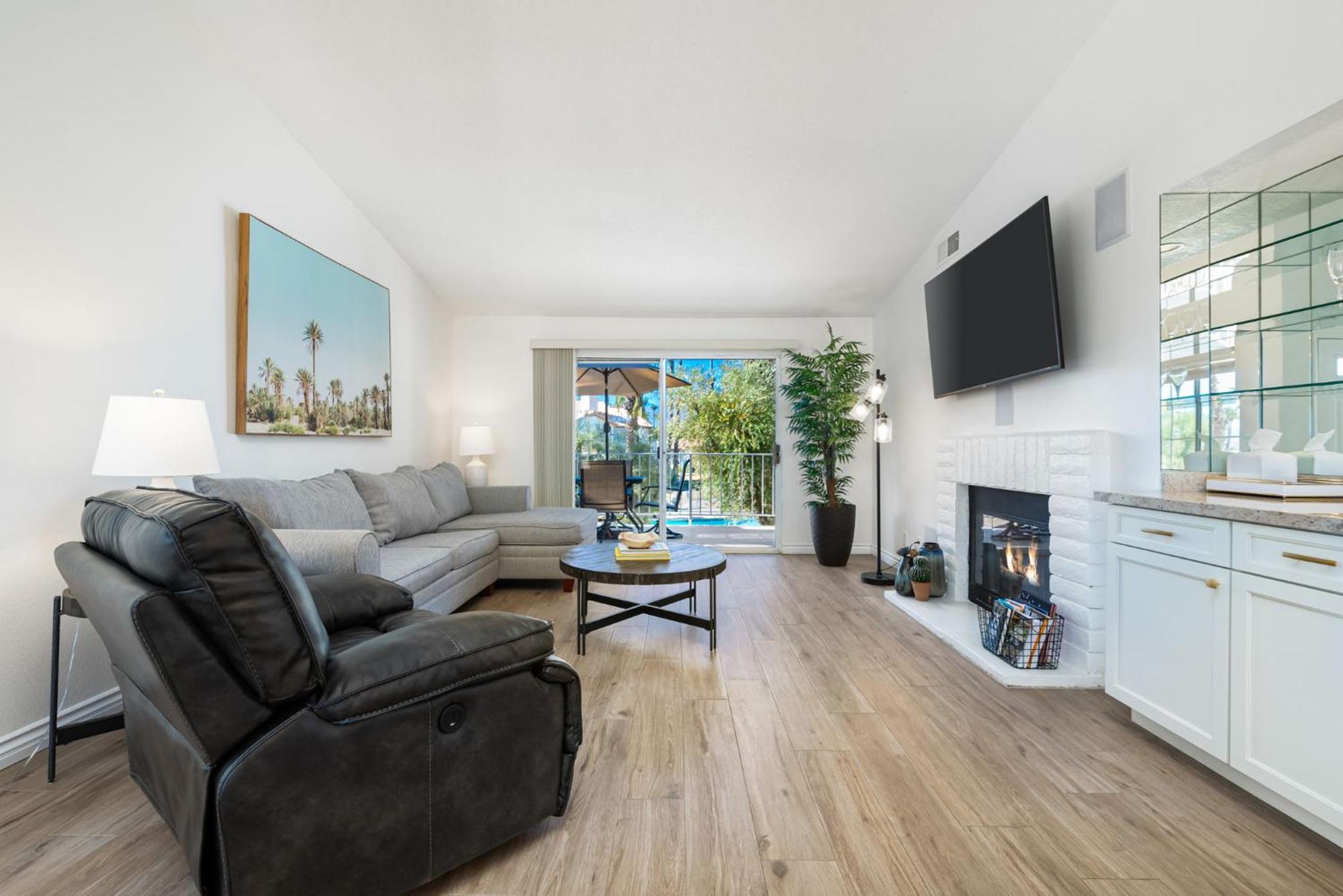 Newly Renovated In * Palm Desert