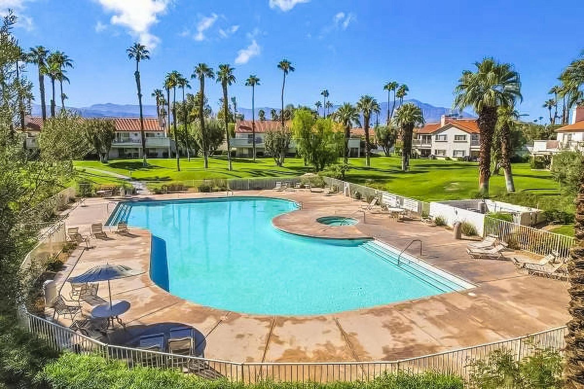 Luxury Living In The Desert Palm Desert