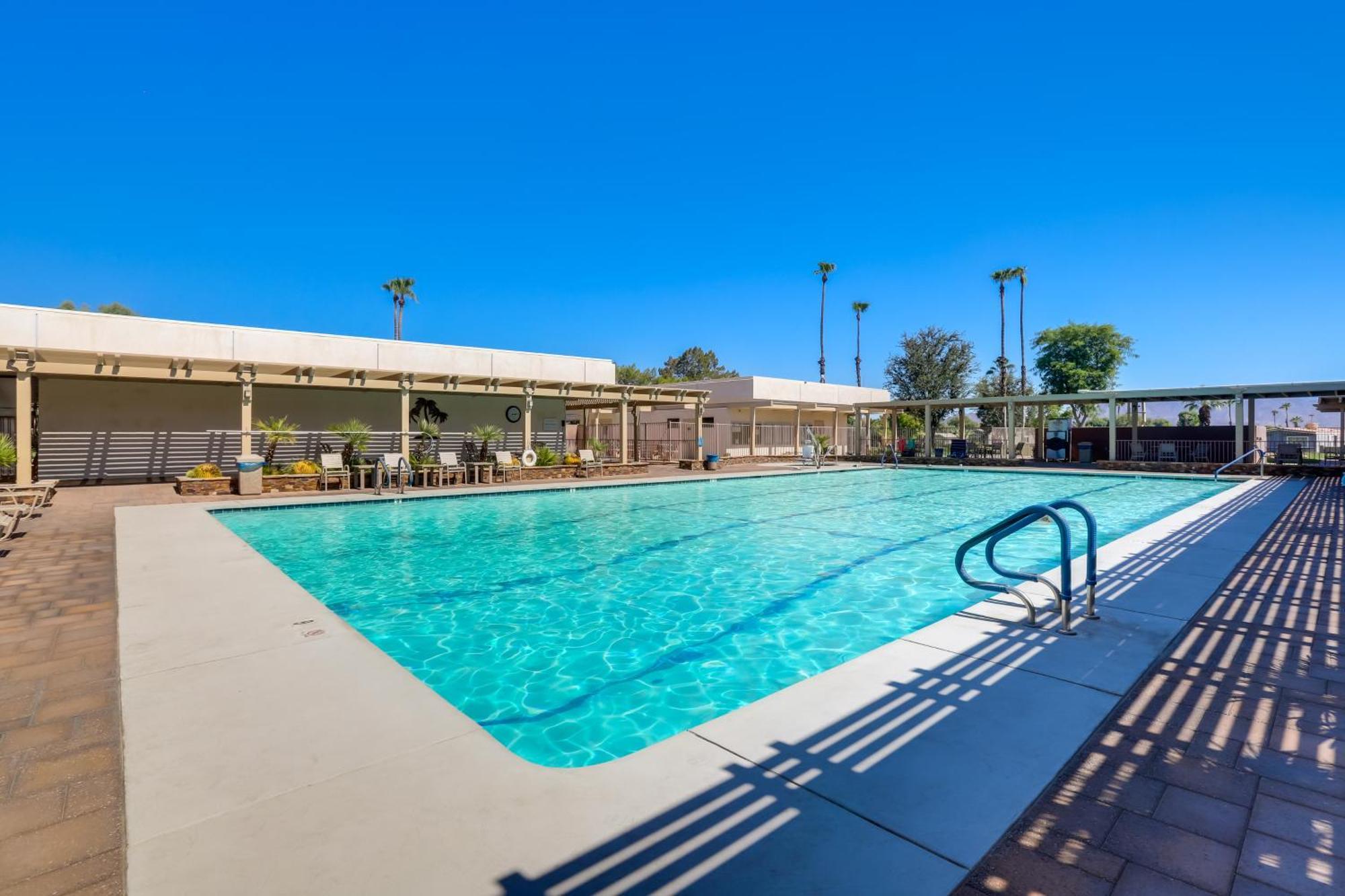Apartment Golf Course On-site Peaceful In