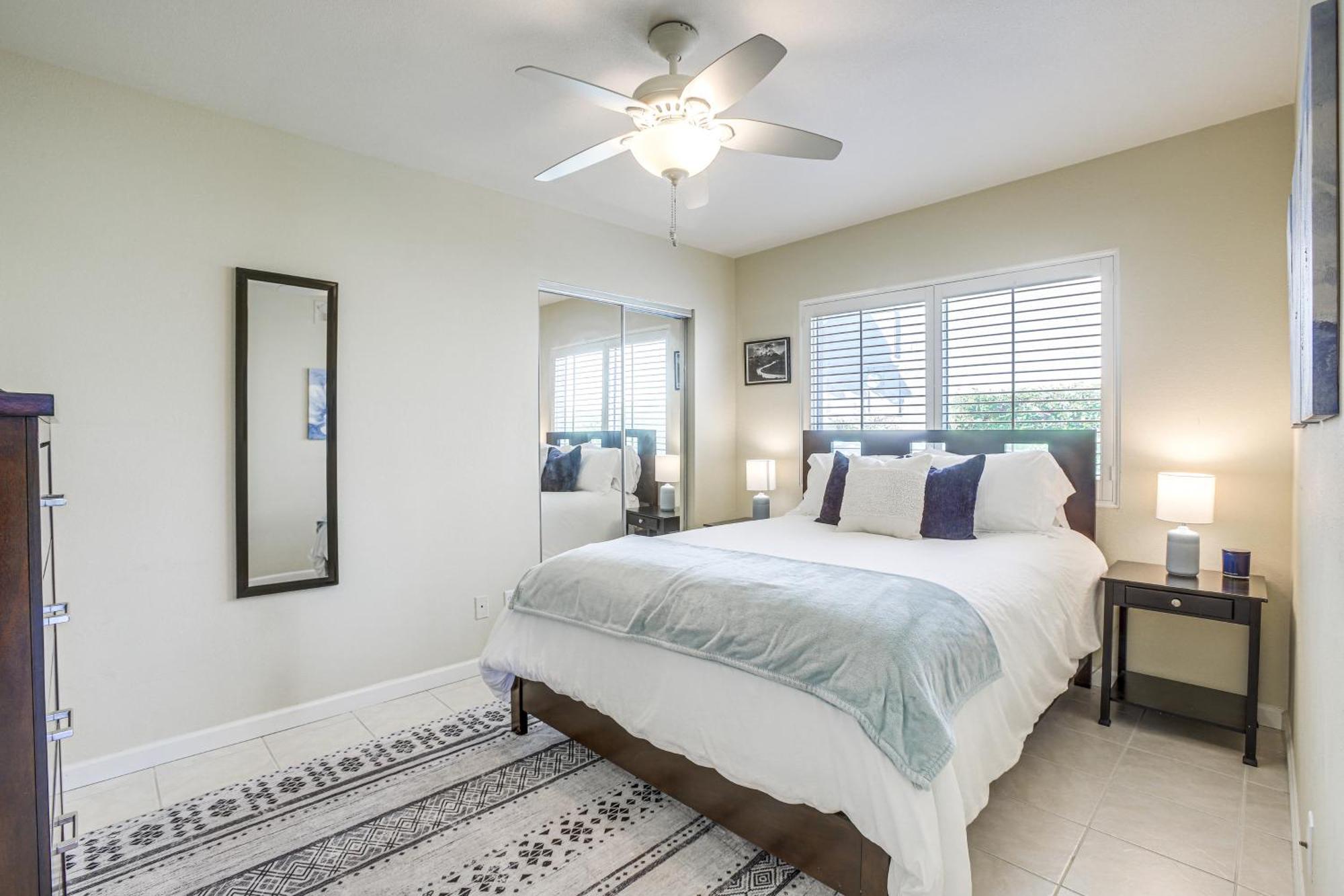 Apartment Games, Grill And Golf Course View Gem! Palm Desert