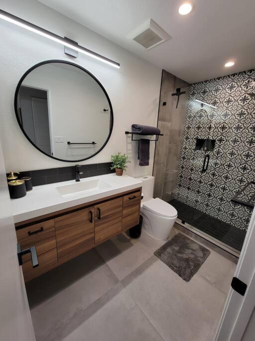 Upscale Mid Century On The W Private Hot Tub * Palm Desert