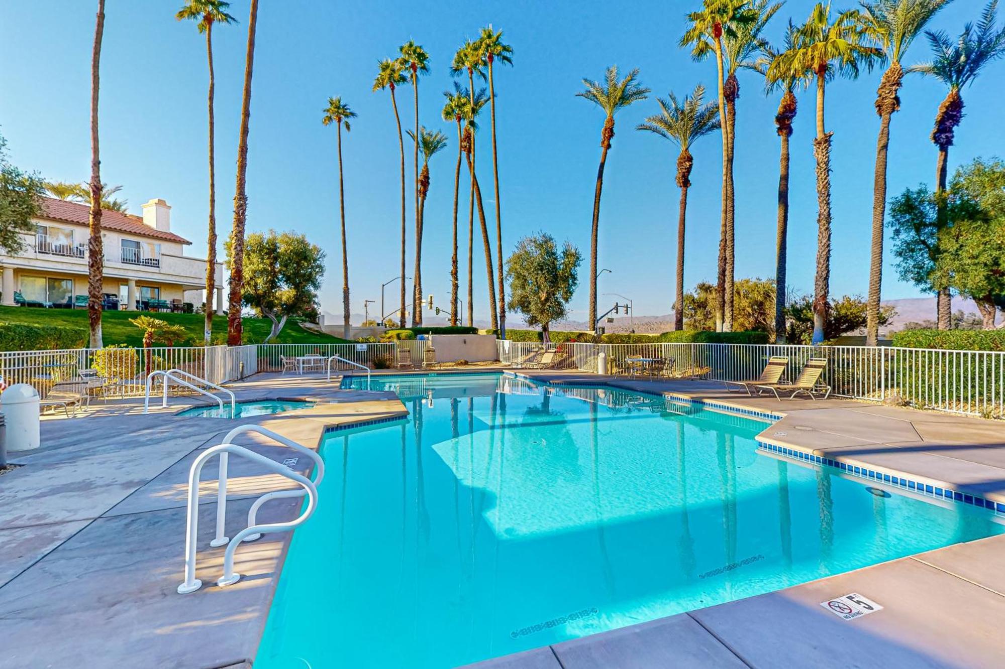 Apartment Luxury Living In The Desert *