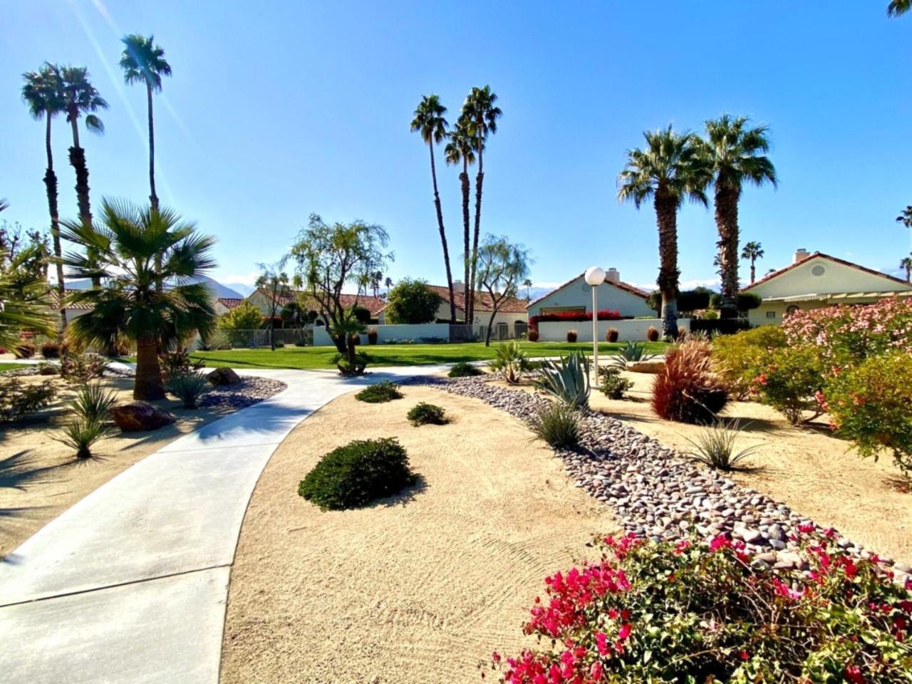 Desert Breezes 3*