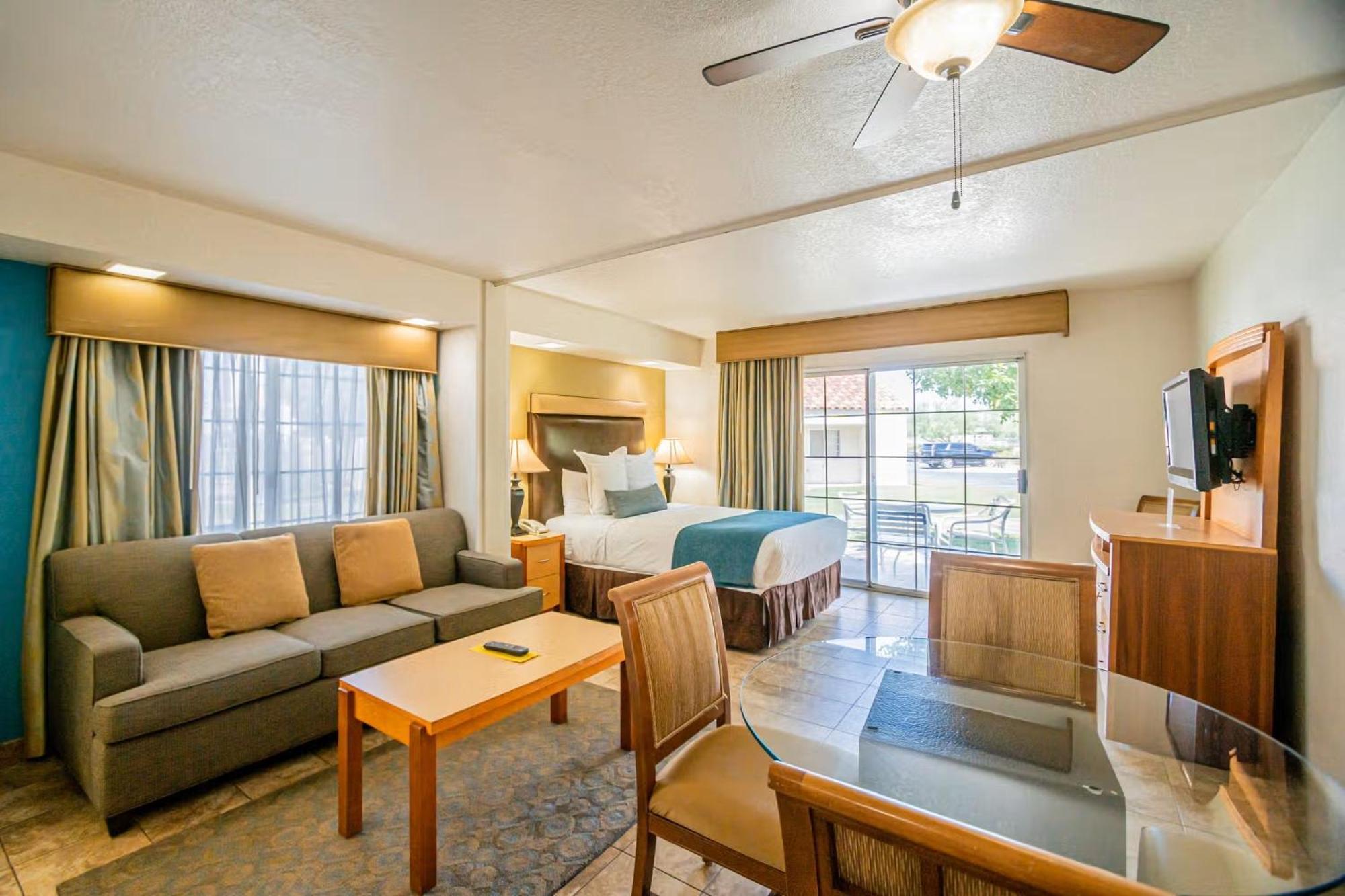 Resort Desert Breezes 3*