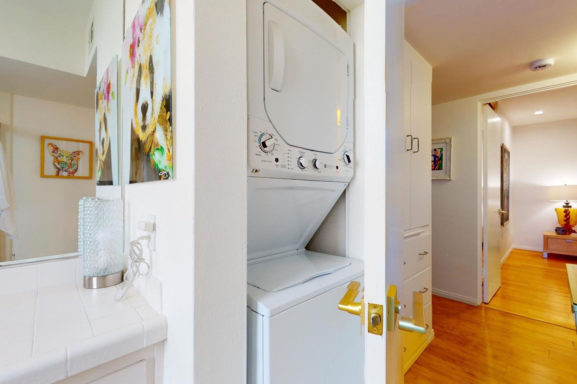 Panache Apartment *