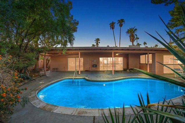 Fieke Villa Palm Desert