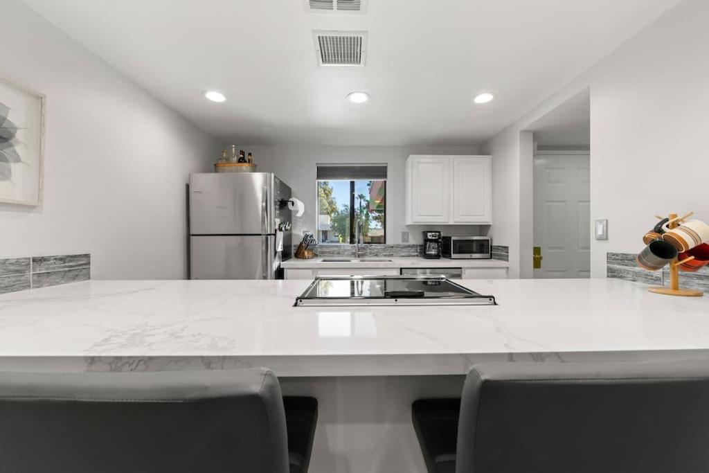 Luxurious Fairway Country Club * Palm Desert