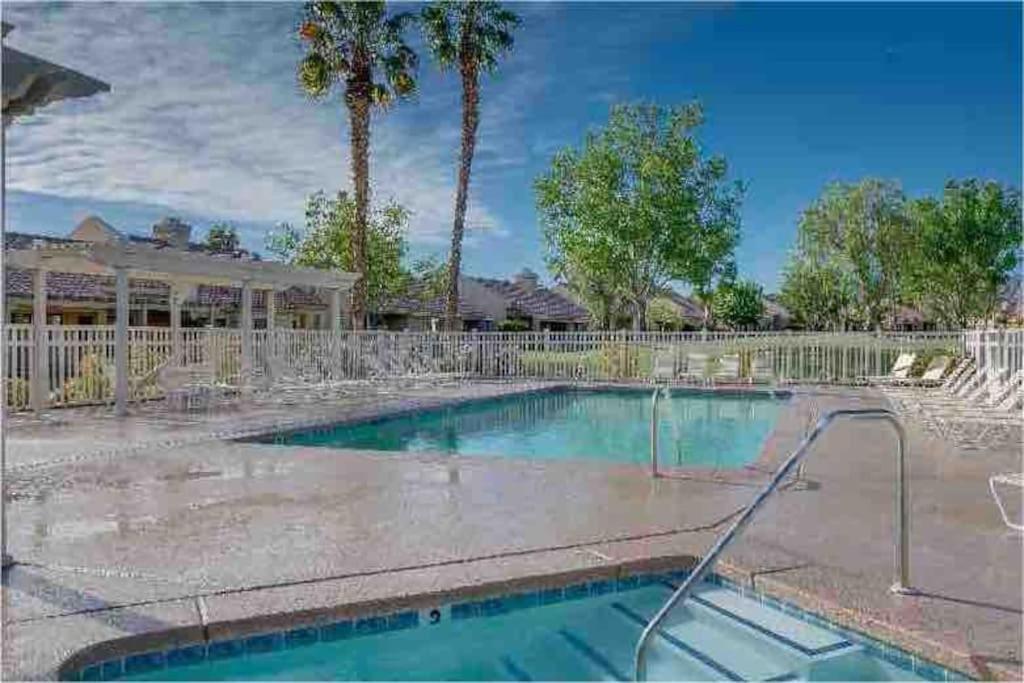 Luxurious Fairway Country Club *