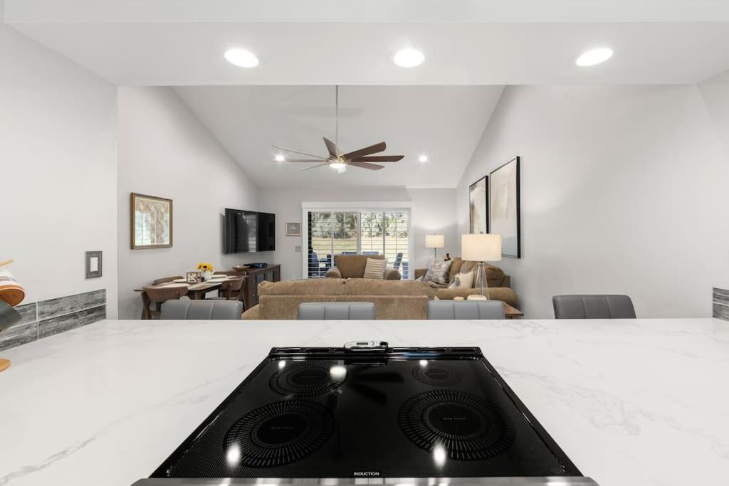 Luxurious Fairway Country Club Holiday home Palm Desert