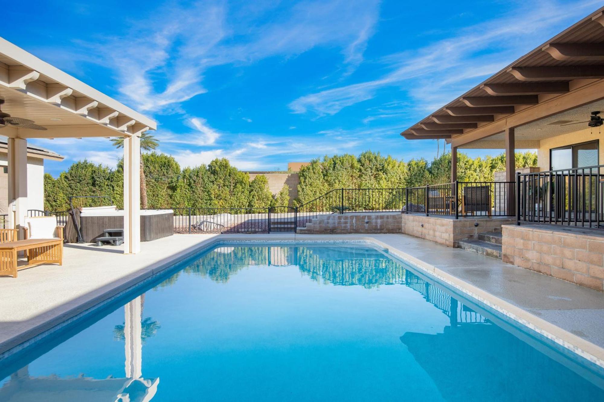 Pool Sports Court Game Garage Fire Pit Casita Olivano Ranch By Avantstay *