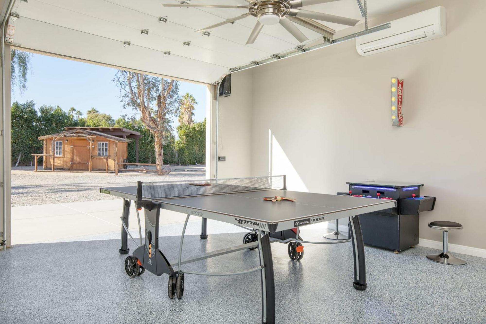 Pool Sports Court Game Garage Fire Pit Casita Olivano Ranch By Avantstay Holiday home *