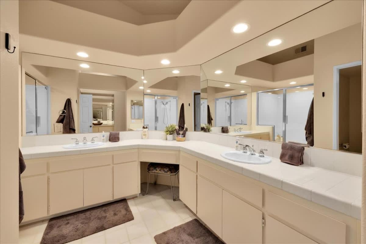 Desert Court Oasis- Views Pools And Perfection * Palm Desert