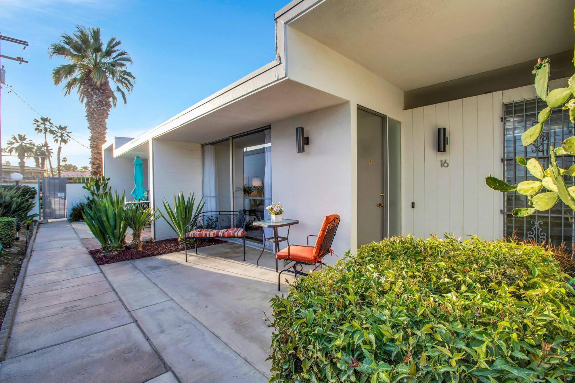 Palm Desert Condo Apartment Palm Desert