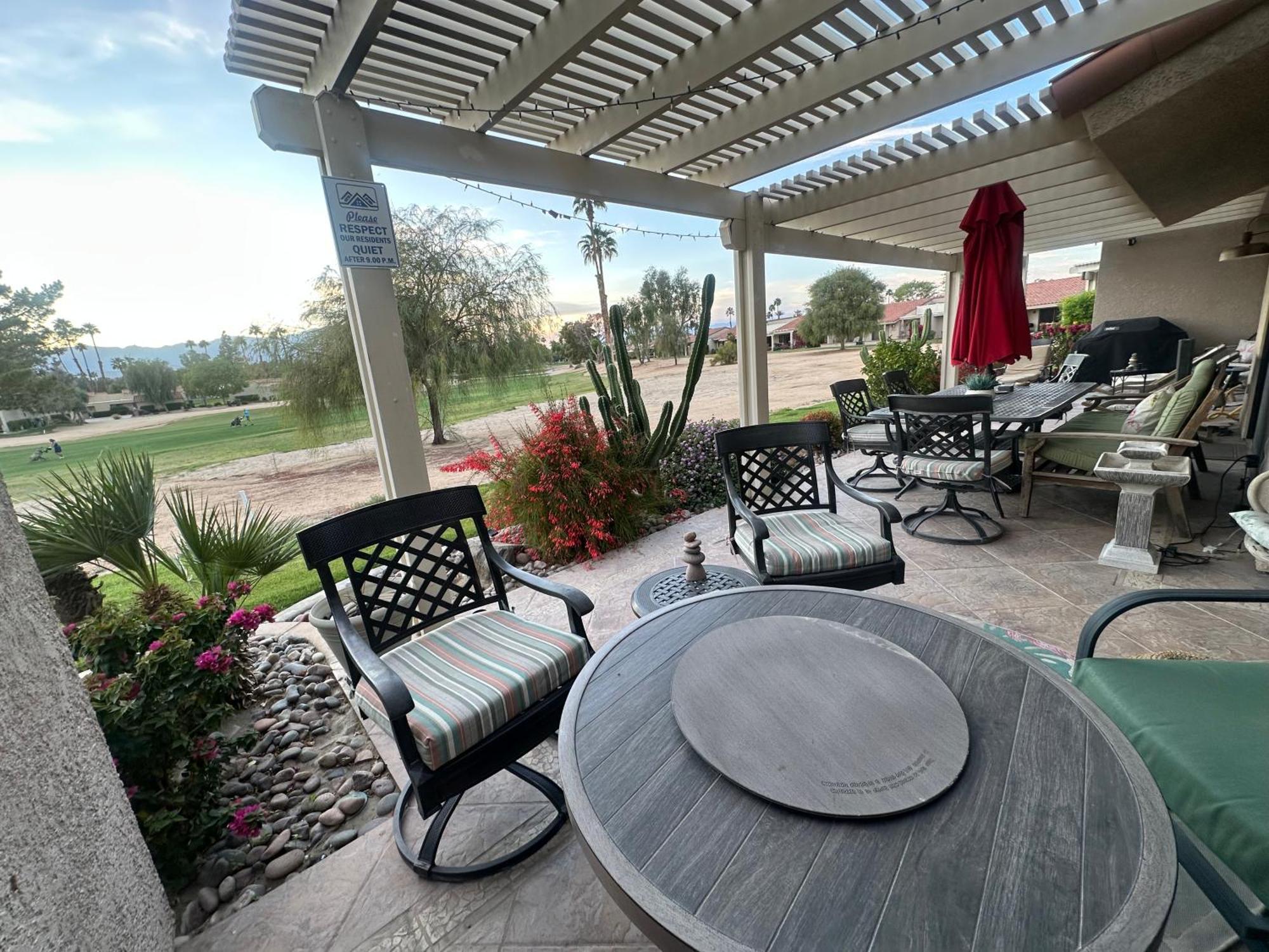 Spacious 1 Bedroom 1 Ba Family * Palm Desert