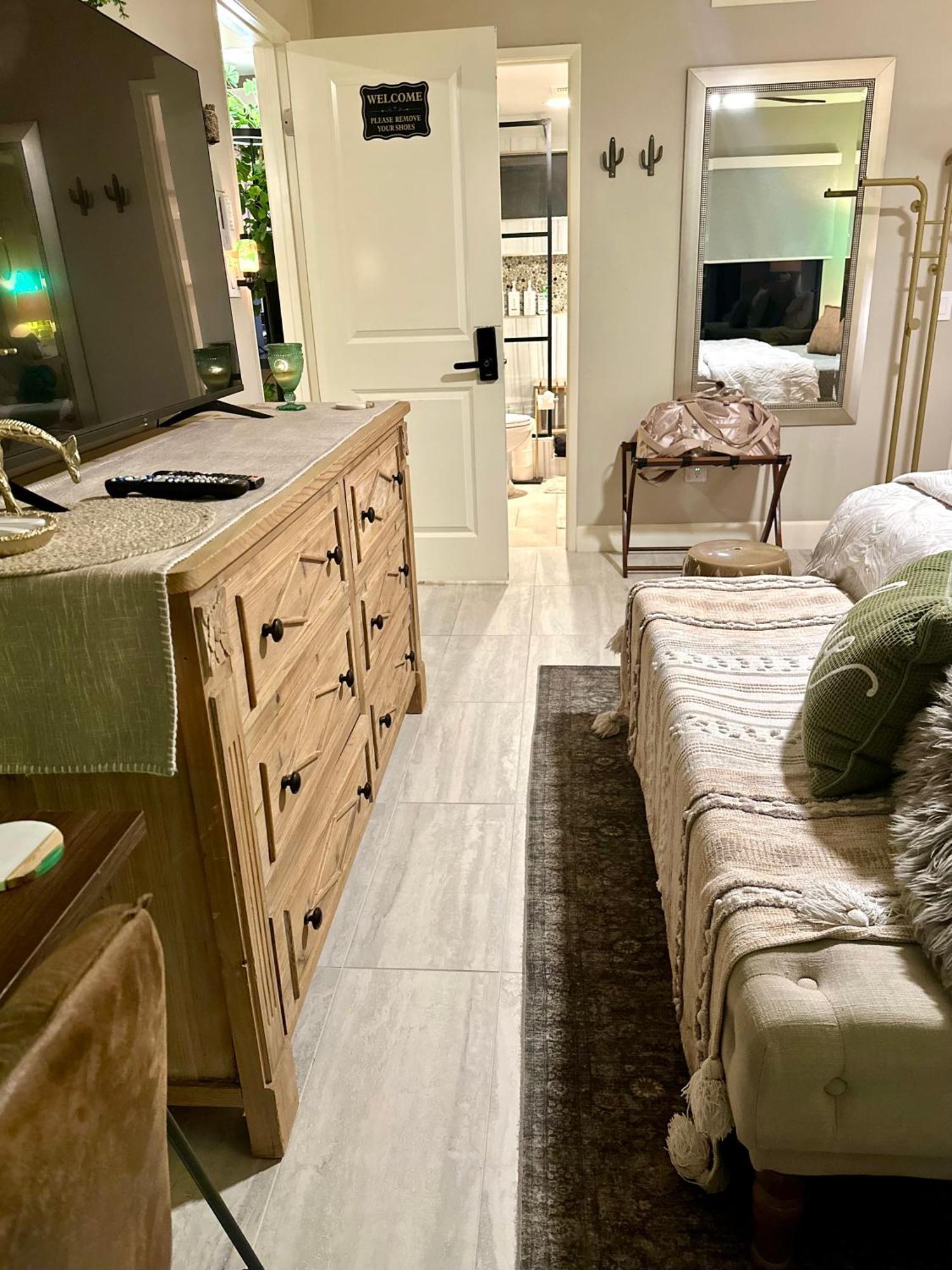 Spacious 2 Bedroom 2 Ba On Golf Course * Palm Desert