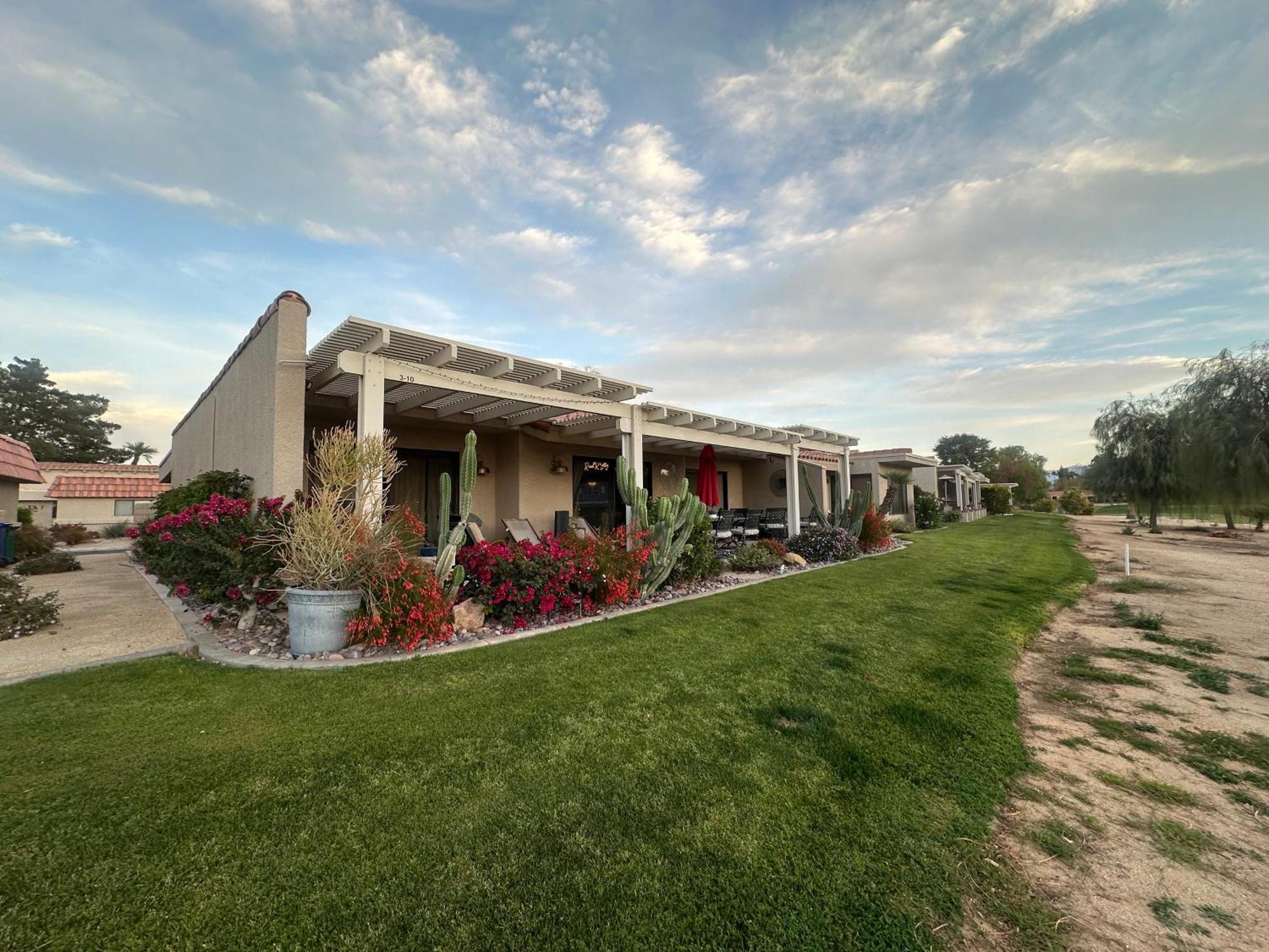 Villa Spacious 2 Bedroom 2 Ba On Golf Course *
