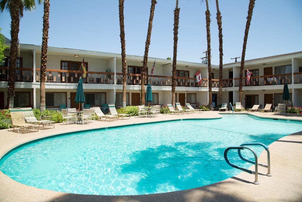 The At Deep Canyon Palm Desert