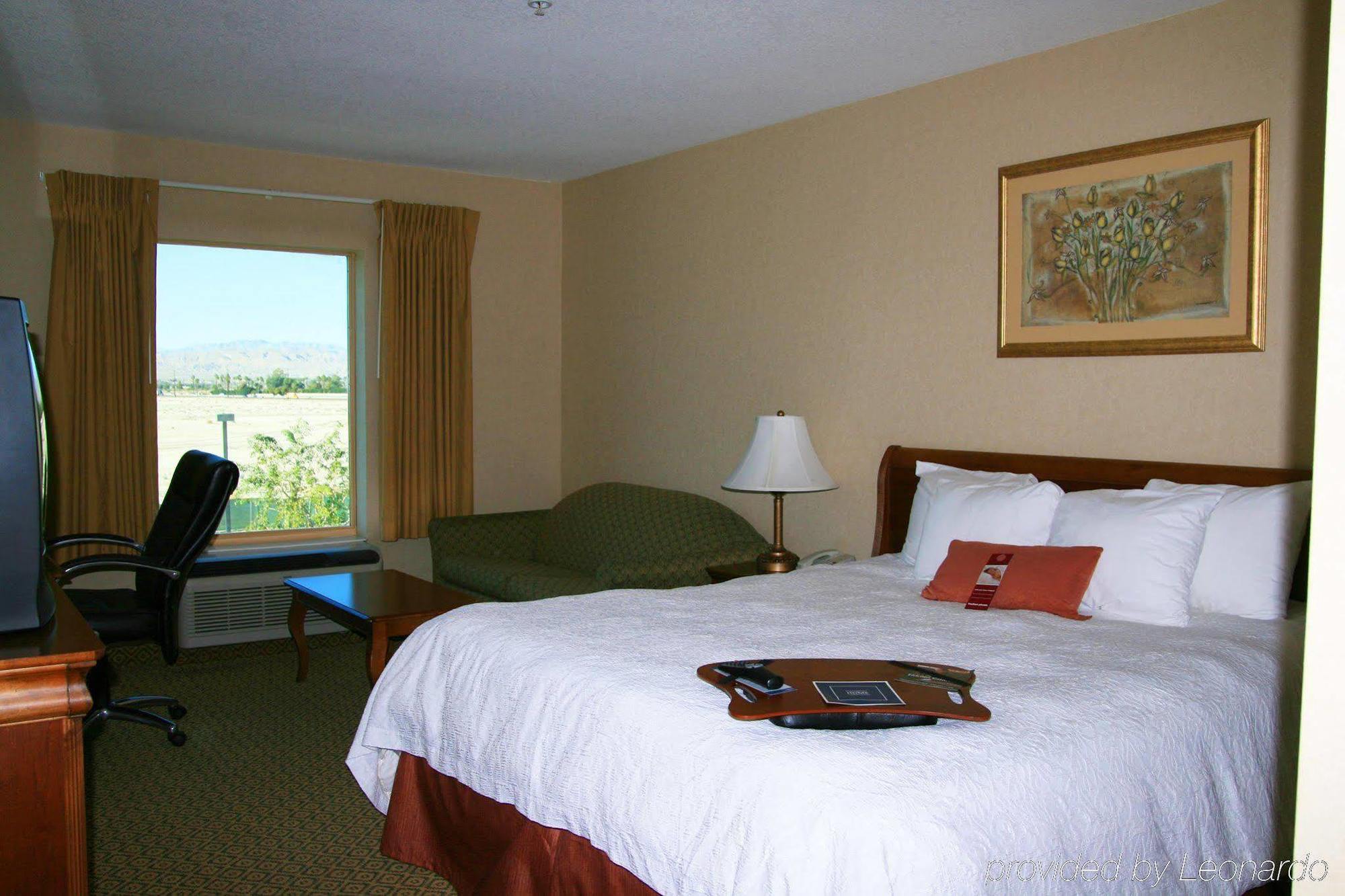 Hampton & Hotel 3*