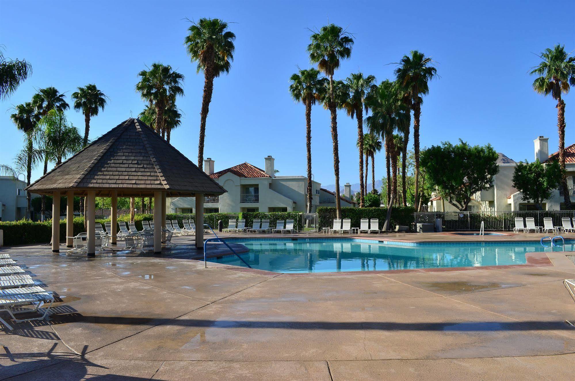 Resort Desert Breezes 3*