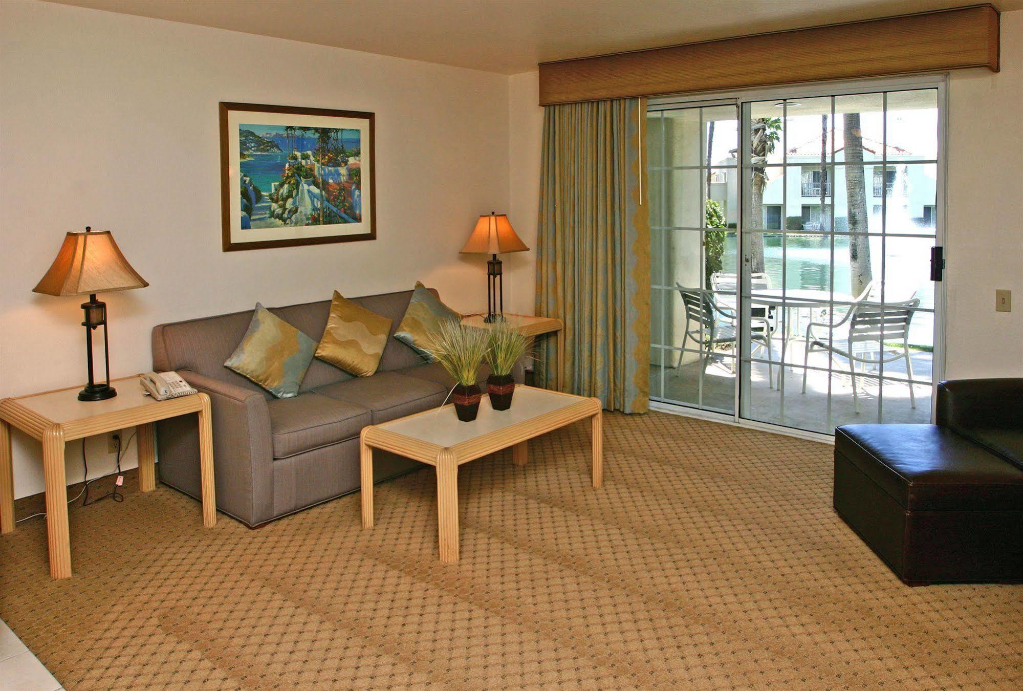 Resort Desert Breezes Palm Desert
