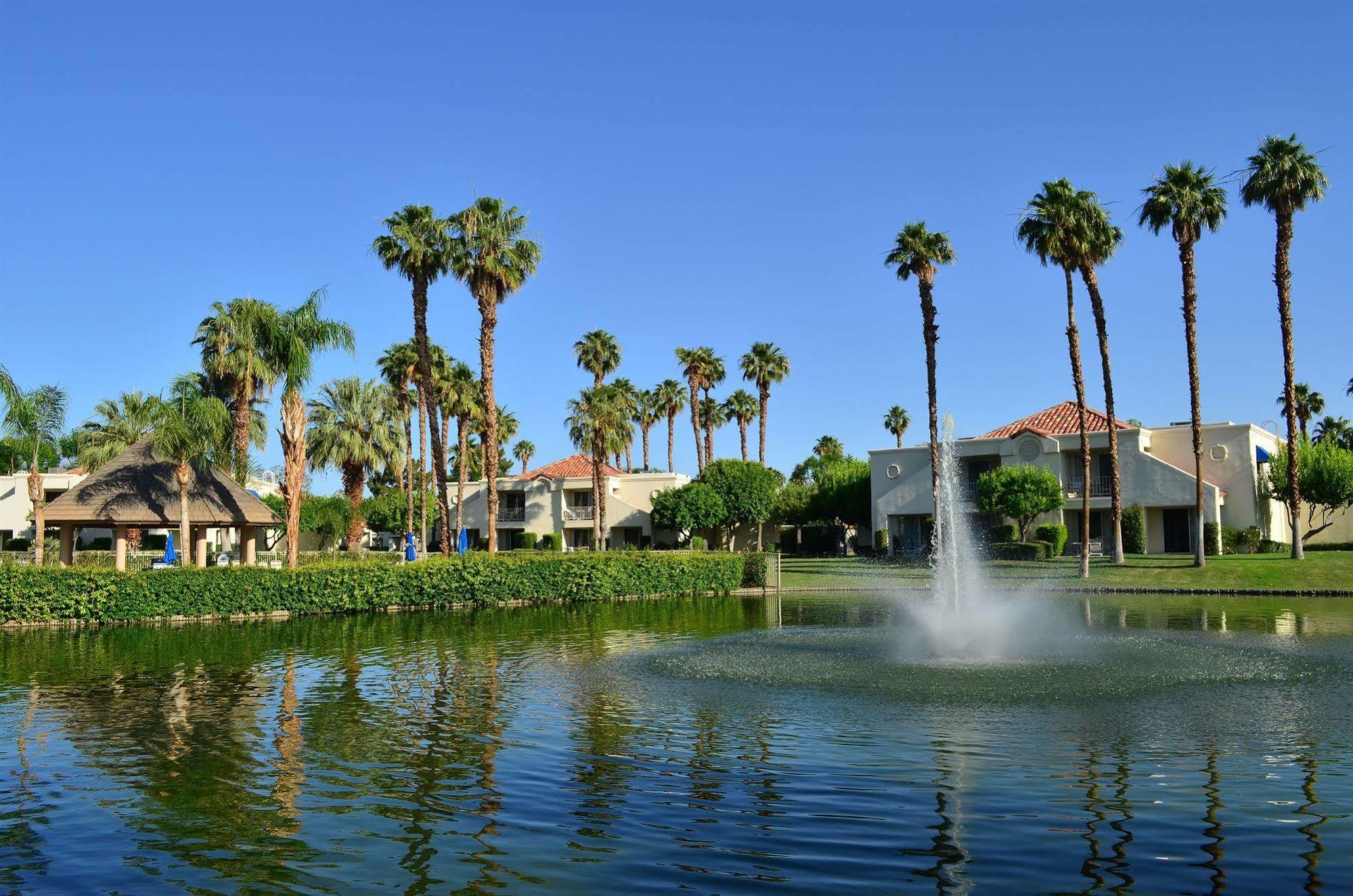 Desert Breezes Resort 3*