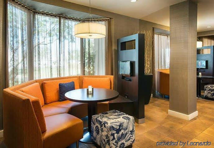 Hotel Courtyard 3*