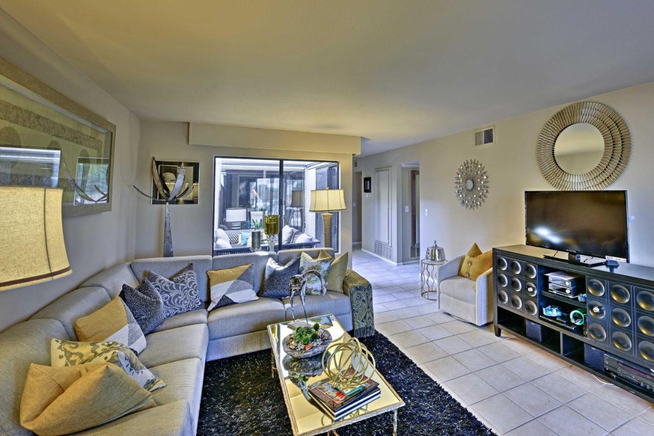 Townhome With Mountain Views And Patio *